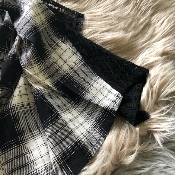 Black and White Plaid Dress - Picture 7 of 8